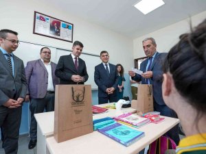 Şehitkamil’de Öğrenim Gören 124 Bin Öğrenciye Karne Hediyesi