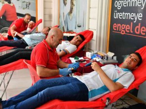 Mersin’de Kan Bağışına Destek