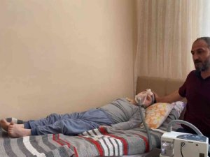 Yatağa Bağımlı Olarak Yaşayan Down Sendromlu Hastanın Yardımına Sağlık Teşkilatı Yetişti