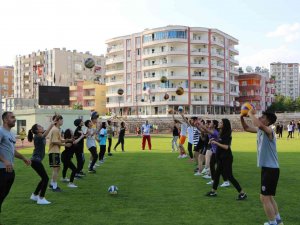Siirt’te “Bu Yaz Sen De Adını Spora Yaz”’ Spor Şöleni Yapıldı
