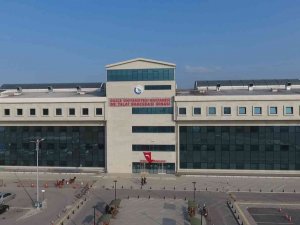 Düzce Üniversitesi Hastanesi Bir Basamak Daha Yükseldi