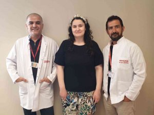 Kalça Ağrısıyla Gitti Dev Yumurtalık Kisti Çıktı