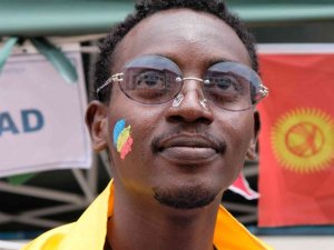 İ̇lk Önce Geleneksel Danslarını Yaptılar Sonra Doyasıya Horon Oynadılar