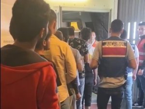 Aydın’da 908 Düzensiz Göçmen Ülkelerine Geri Gönderildi