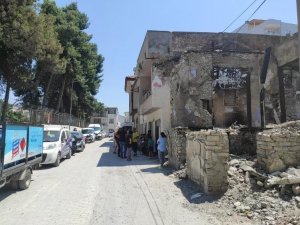 Kuşadası’nda Bir Kişi Evinde Ölü Bulundu