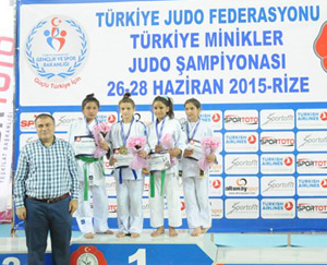 Rize'deki Türkiye Minikler Judo Şampiyonası’nda 2. Günde Madalyalar Sahiplerini Buldu