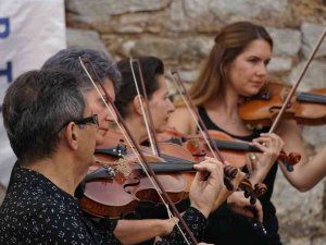 Tarihi Kalıntıdan Klasik Müzik Yükseldi