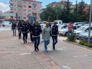 Bylock Kullandığı Tespit Edilen 4 Kişi Adliyeye Sevk Edildi