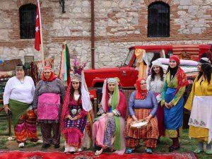 Geleneksel Değerleri Korumak Ve Yaşatmak Adına Düğün Canlandırması Yapıldı