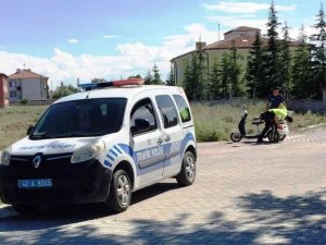 Konya’da Elektrikli Bisiklet İle Otomobil Çarpıştı: 2 Yaralı