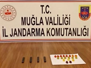 Jelibon İle Uyuşturucu Servisi Jandarmaya Takıldı