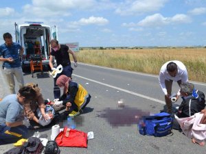 Çorlu’da Motosiklet Kamyonetle Çarpıştı: 2 Yaralı