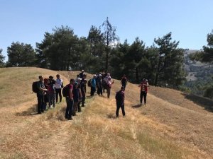 Arama Kurtarma Ekibinden Doğa Yürüyüşü Ve Tatbikat