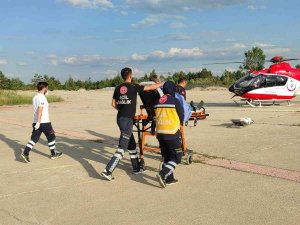 Ambulans Helikopter Kalp Krizi Geçiren Hasta İçin Havalandı