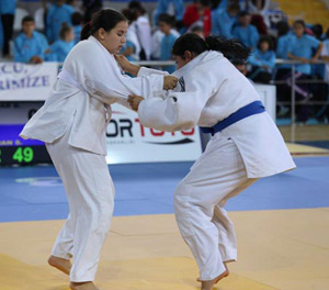 Türkiye Minikler Judo Şampiyonası Rize'de Sona Erdi