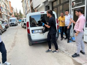 Boş Dükkâna Bağlanan Köpek Hayvan Severlerin İhbarıyla Kurtarıldı