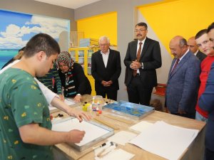 Özel Eğitim Uygulama Okulu’nda İncelemelerde Bulundu