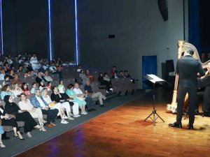 Gaziantep’te Dünyaca Ünlü Türk Arpist Ve Flüt Sanatçısından Unutulmaz Konser