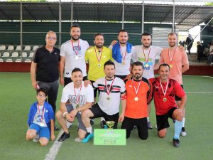 Kardelen Kupası’nda Şampiyon Sarıçam Spor Lisesi