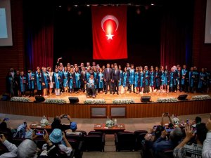 Kayü Sosyal Bilimler Myo, 2021-2022 Eğitim-öğretim Yılı Mezunlarını Verdi