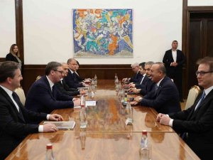 Bakan Çavuşoğlu, Sırbistan Cumhurbaşkanı Vuçiç İle Bir Araya Geldi