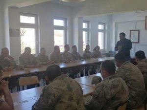 Kırsalda Yaşayan Vatandaşlar Keneye Karşı Bilgilendirildi