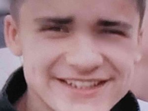 15 Yaşındaki Çocuk Balkondan Düşerek Hayatını Kaybetti