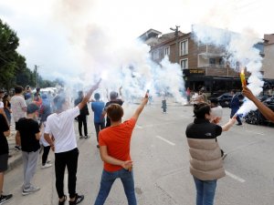 İ̇negölspor U15 Takımı Coşkuyla Karşılandı