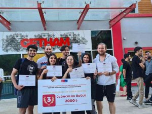 Hkü’lü Öğrenciler "Şehrin Ayakkabısını" Tasarladı