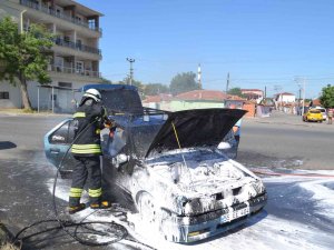 Tekirdağ’da Lpg’li Otomobilde Korkutan Yangın