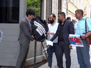 Yunanistan Konsolosluğu Önünde Protesto