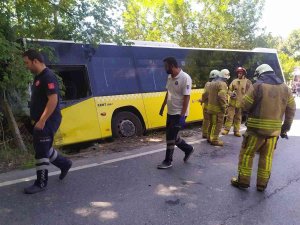 Sarıyer’de İ̇ett Otobüsü Zincirleme Kazaya Karıştı 6 Yaralı