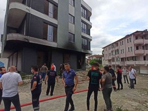 İ̇zolasyon Malzemeleri Alev Alev Yandı