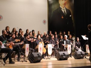 Oktam Kadınlar Korosundan Amasya Üniversitesinde Konser