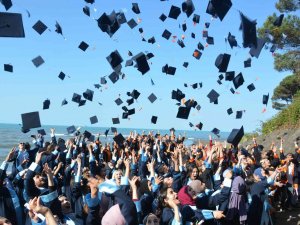 Ordu Üniversitesi’nde Çifte Mezuniyet Töreni