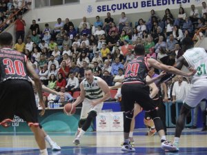Konyaspor Basketbol Final Serisinde 2-1 Öne Geçti