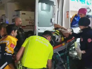 "Dur" İhtarına Uymayan Alkollü Sürücü, Trafik Polisine Çarpıp Kaçtı