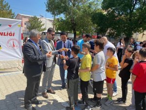 Altıntaş’ta Geleneksel Çocuk Oyunları Şenliği
