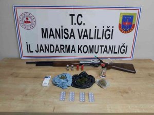 Evin Her Köşesinden Uyuşturucu Çıktı