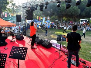 Kent Orkestrasından Denizciler Kampında ‘Yaza Merhaba’ Konseri