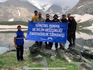 Büyükşehir Belediyesi Personelinden Doğa Ve İklim İçin Farkındalık Tırmanışı