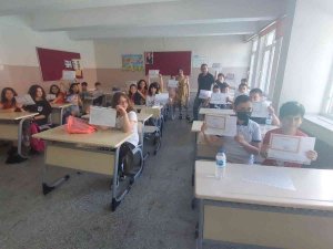 Tekirdağ’da 200 Bini Aşkın Öğrenci Karne Heyecanı Yaşadı