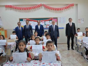 Karnelerini Vali Amcalarının Elinden Aldılar