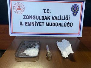 Uyuşturucu Maddeyle Yakalanan Şüpheli Gözaltına Alındı