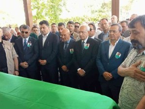 Kılıçdaroğlu, İ̇zmir’de Cenazeye Katıldı