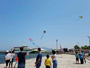 Mudanya Semalarında Atıklar Uçtu