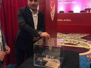 Elazığspor’dan Büyükekşi’ye Kutlama