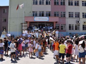 Salihli’de 30 Bin Öğrenci Yaz Tatiline Çıktı