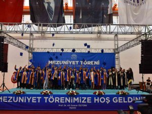 Hitit Üniversitesi’nde Mezuniyet Coşkusu