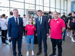 Şehitkamil’de Başarılı Sporcular Ödüllendirildi
